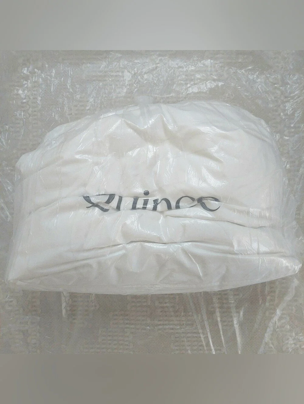 NWOT! Quince Premium White Duck Down Comforter! Sz. Full/ Queen (Z79)